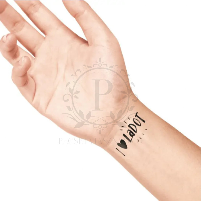 Ladot FEKETE tetováló tus