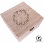 Fa négyzet díszdoboz koszorú gravírozással