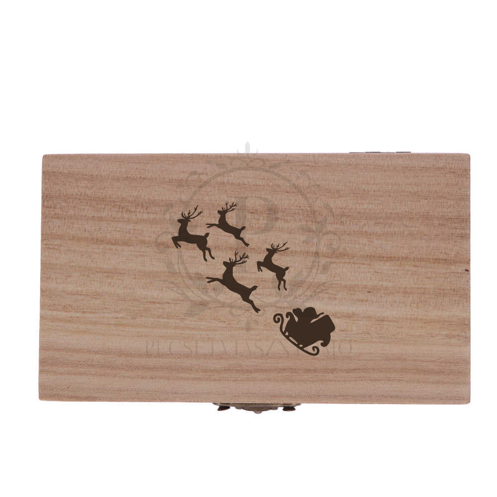 Fa négyzet díszdoboz mikulás szán gravírozással