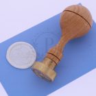 A Ti monogramotok, választható betűtípussal, SOK LEVÉL mintával - Esküvői pecsétviasznyomó